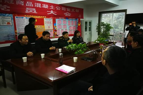 銅官區(qū)區(qū)委常委、人武部到商品混凝土公司開(kāi)展專項(xiàng)督導(dǎo)工作